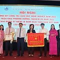 Trường Cao đẳng Đại Việt Đà Nẵng vinh dự được UBND Thành Phố trao tặng cờ thi đua 