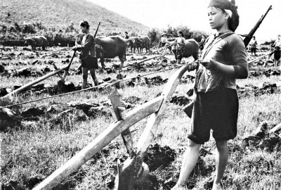Phụ nữ Việt Nam trong thời kỳ mới