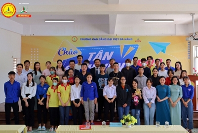 Lễ Khai giảng - thời khắc mới của tân sinh viên K23 DVE Đà Nẵng