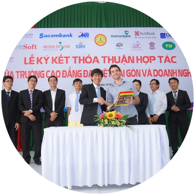 Chuyển giao tri thức và công nghệ phục vụ phát triển kinh tế