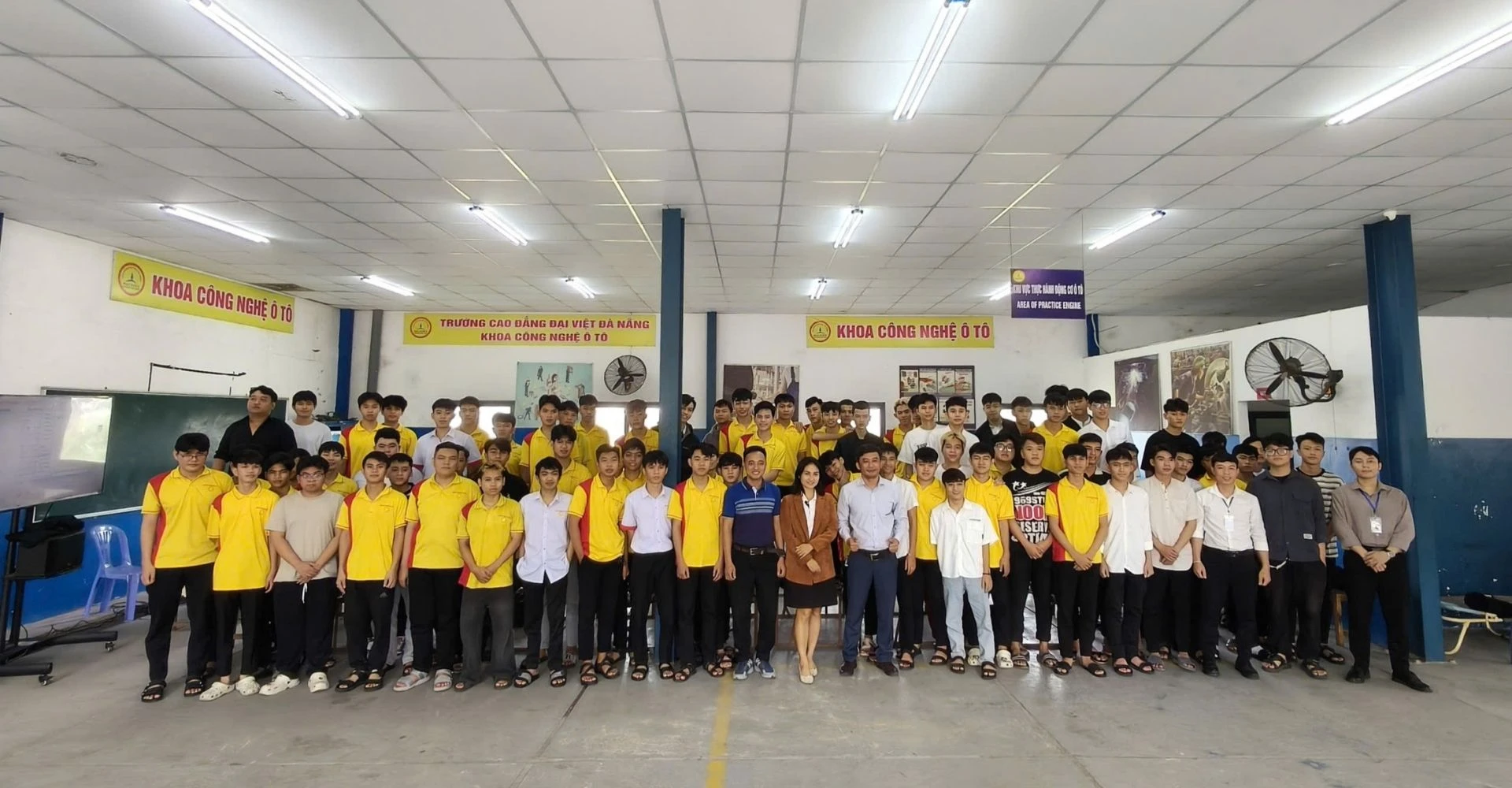 Cơ hội nghề nghiệp sinh viên Khoa Công nghệ ô tô