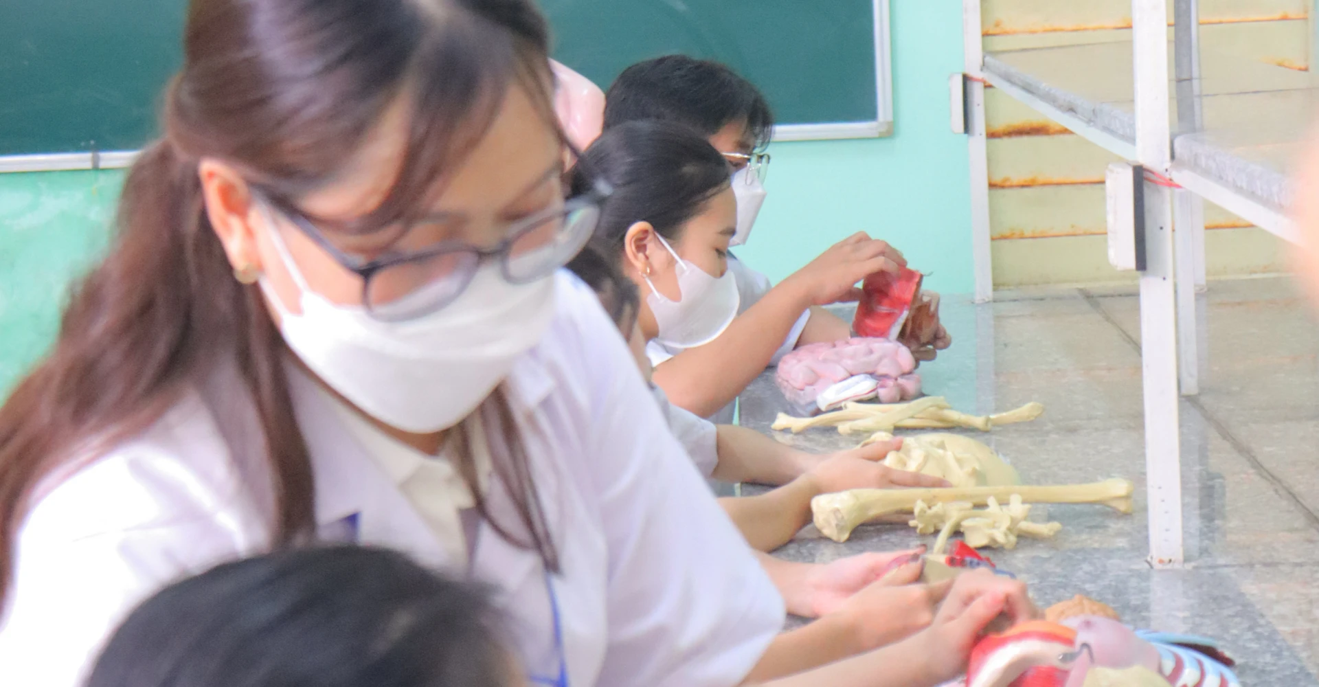 Cơ hội nghề nghiệp sinh viên Khoa Y Dược