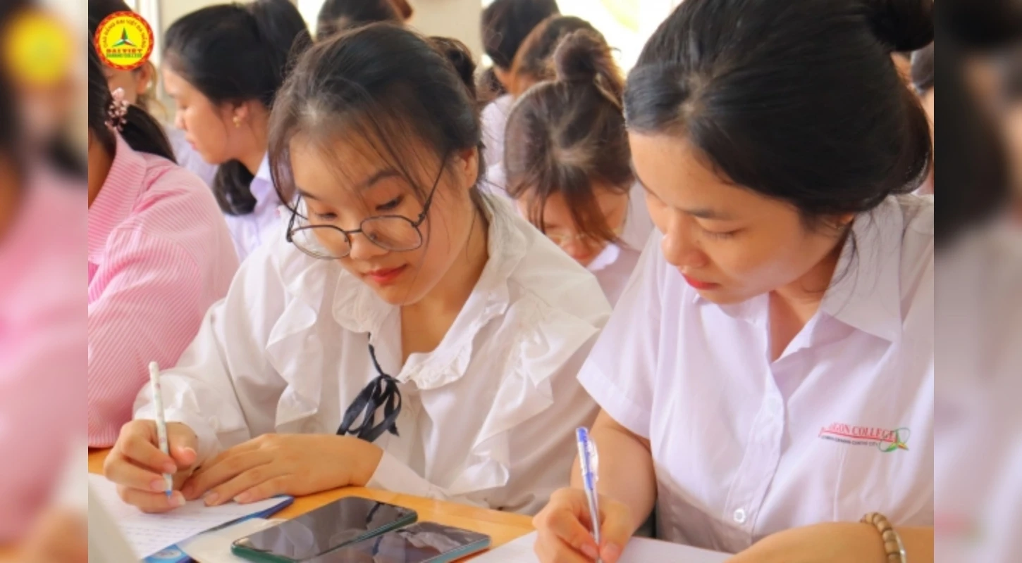 Cần Có Chế Độ Đãi Ngộ Xứng Đáng Cho Nhà Giáo | Trường Cao Đẳng Đại Việt Đà Nẵng