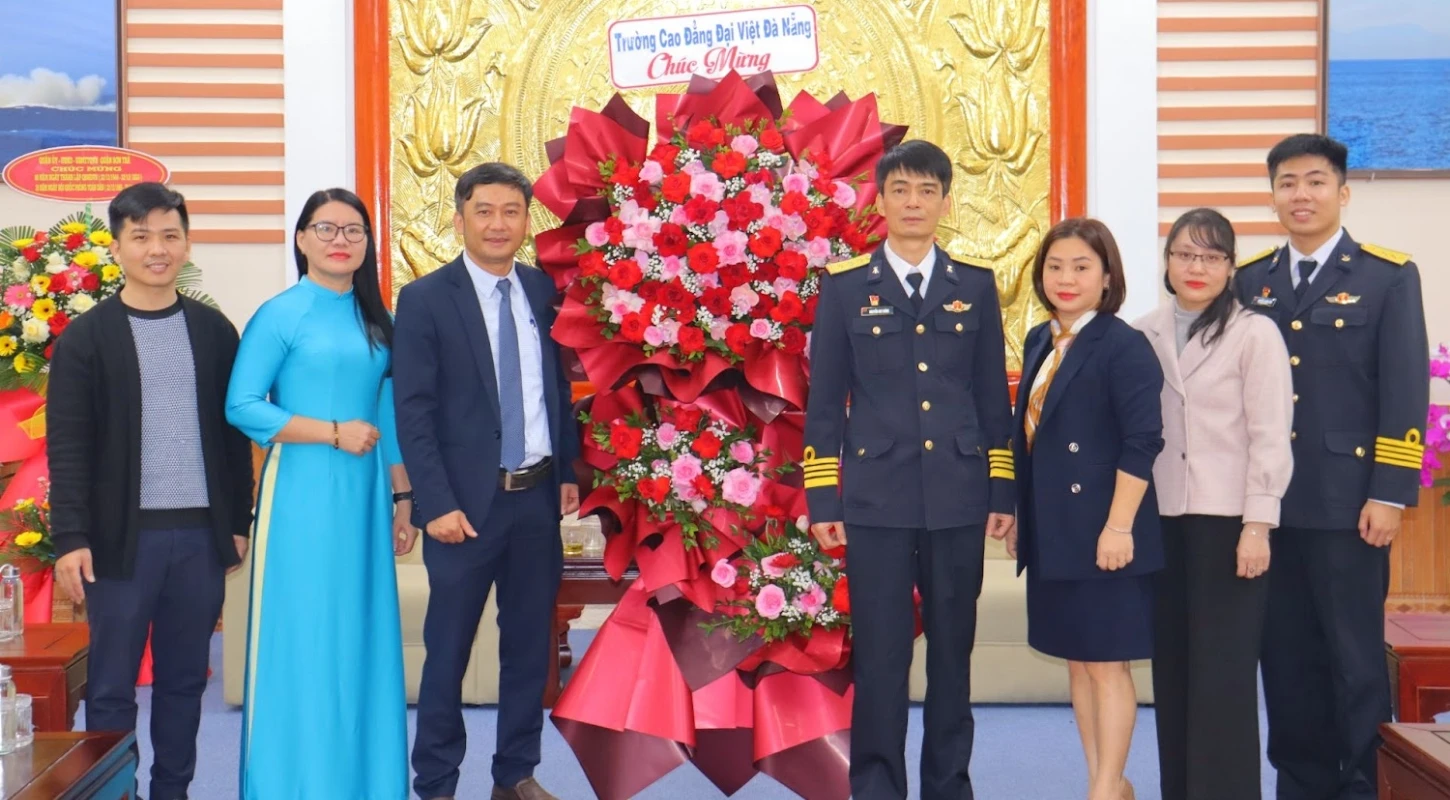 Gặp Mặt Chúc Mừng Kỷ Niệm 80 Năm Ngày Thành Lập Quân Đội Nhân Dân Việt Nam | Trường Cao Đẳng Đại Việt Đà Nẵng