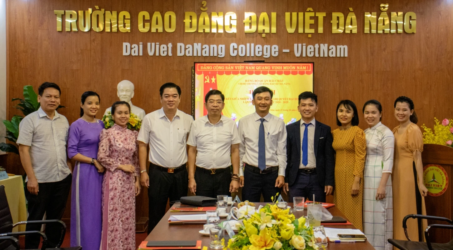 Hội Nghị Sơ Kết Giữa Nhiệm Kỳ Thực Hiện Nghị Quyết Đại Hội Chi Bộ Lần Thứ Iii, Nhiệm Kỳ 2020 – 2025 | Trường Cao Đẳng Đại Việt Đà Nẵng