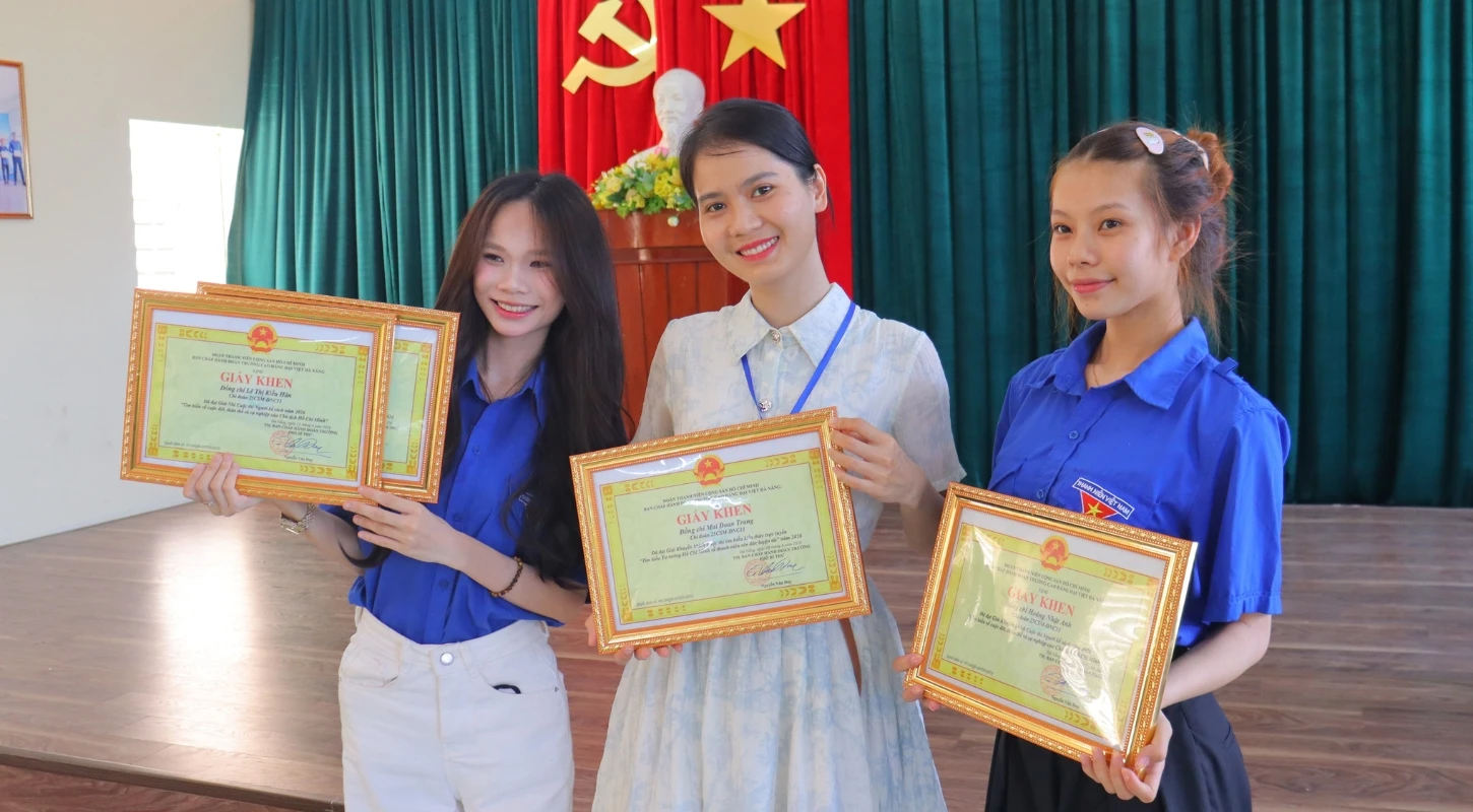 KHI MÀU ÁO XANH ĐẠI VIỆT TIẾP TỤC ĐƯỢC THẮP LỬA | Trường Cao Đẳng Đại Việt Đà Nẵng