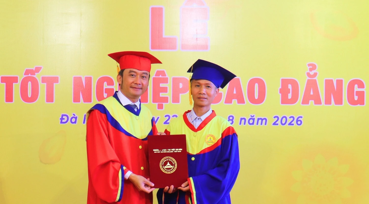 “Không có kho báu nào quý bằng học thức”: Hành trình đặc biệt của tân khoa Cù Giặc Hiền | Trường Cao Đẳng Đại Việt Đà Nẵng