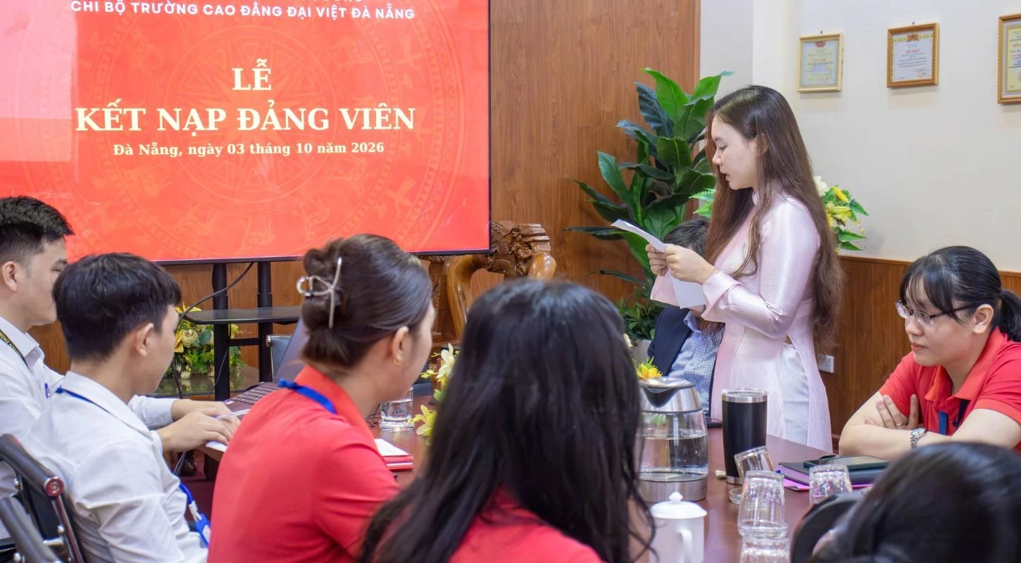 TỰ HÀO SINH VIÊN ĐẠI VIỆT: TRƯỞNG THÀNH TỪ LÝ TƯỞNG, CỐNG HIẾN BẰNG HÀNH ĐỘNG | Trường Cao Đẳng Đại Việt Đà Nẵng