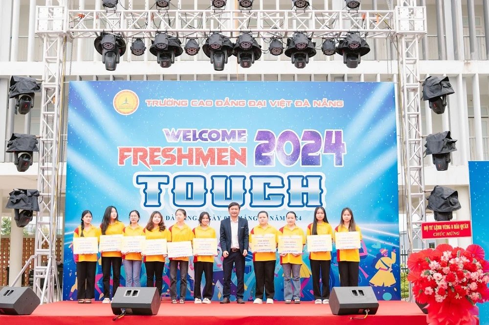 52 Suất Học Bổng Dành Cho Tân Sinh Viên K24