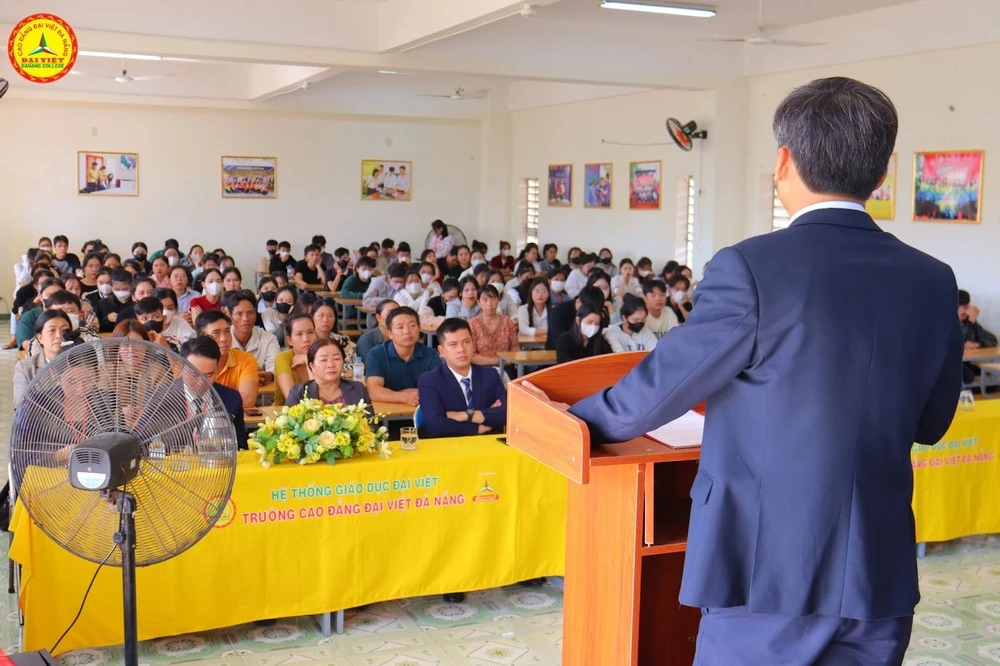 Ấn Tượng Và Nhiều Cảm Xúc Tại Lễ Khai Giảng Chào Mừng Tân Sinh Viên Nhập Học Đợt 5