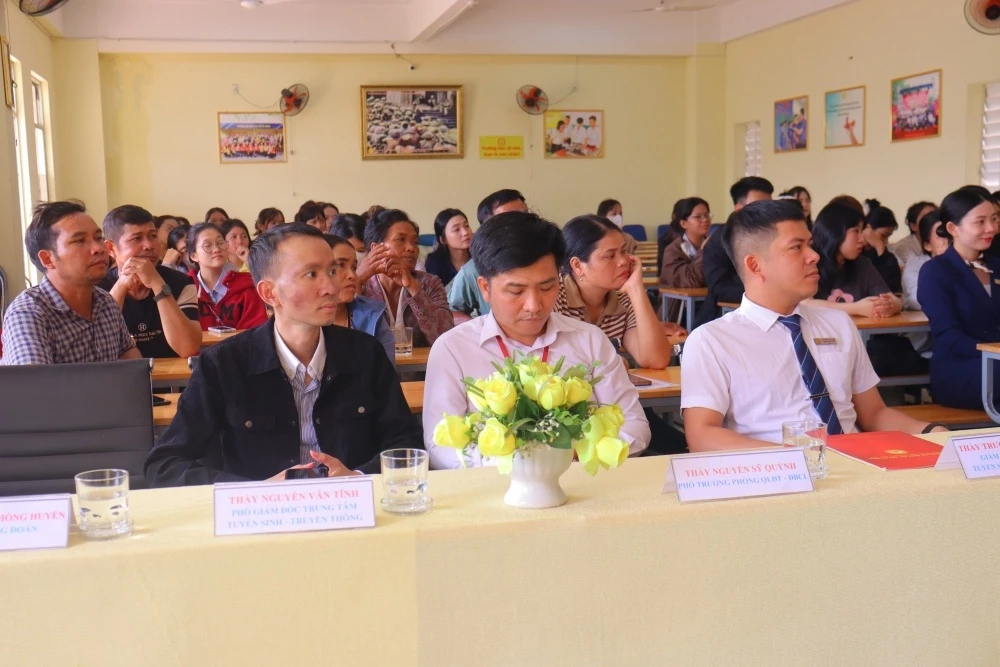 Chào Đón Tân Sinh Viên Gia Nhập Đại Gia Đình Dve Đà Nẵng