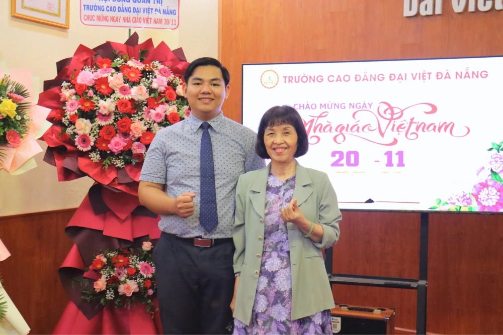 Chuỗi Hoạt Động Chào Mừng 43 Năm Ngày Nhà Giáo Việt Nam