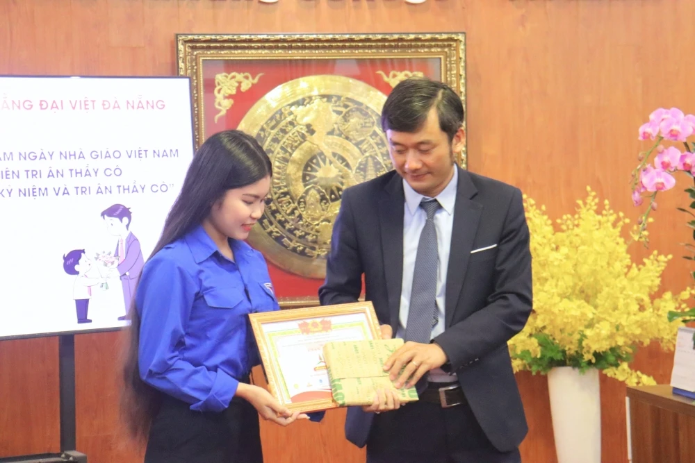 Chuỗi Hoạt Động Chào Mừng 43 Năm Ngày Nhà Giáo Việt Nam