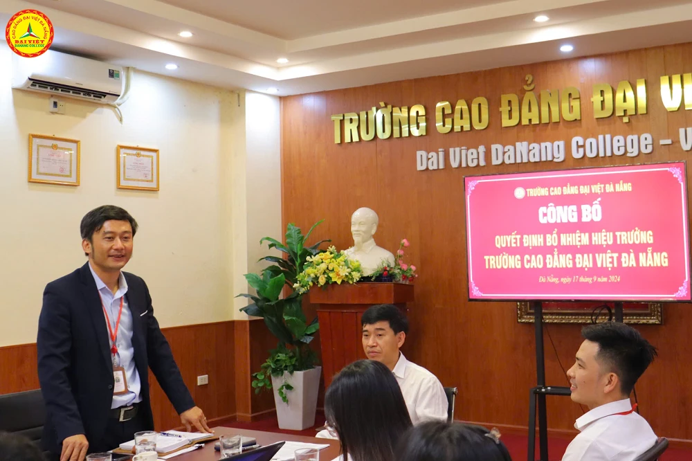 Công Bố Quyết Định Bổ Nhiệm Hiệu Trưởng Trường Cao Đẳng Đại Việt Đà Nẵng