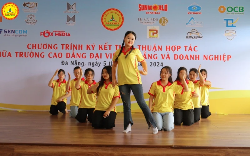 Đa Dạng Sắc Màu Tại Vòng Sơ Khảo Hội Diễn Văn Nghệ 20/11