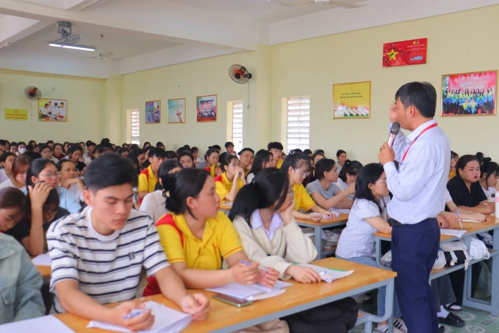 Diễn giả đặc biệt kết lại tuần sinh hoạt công dân K25