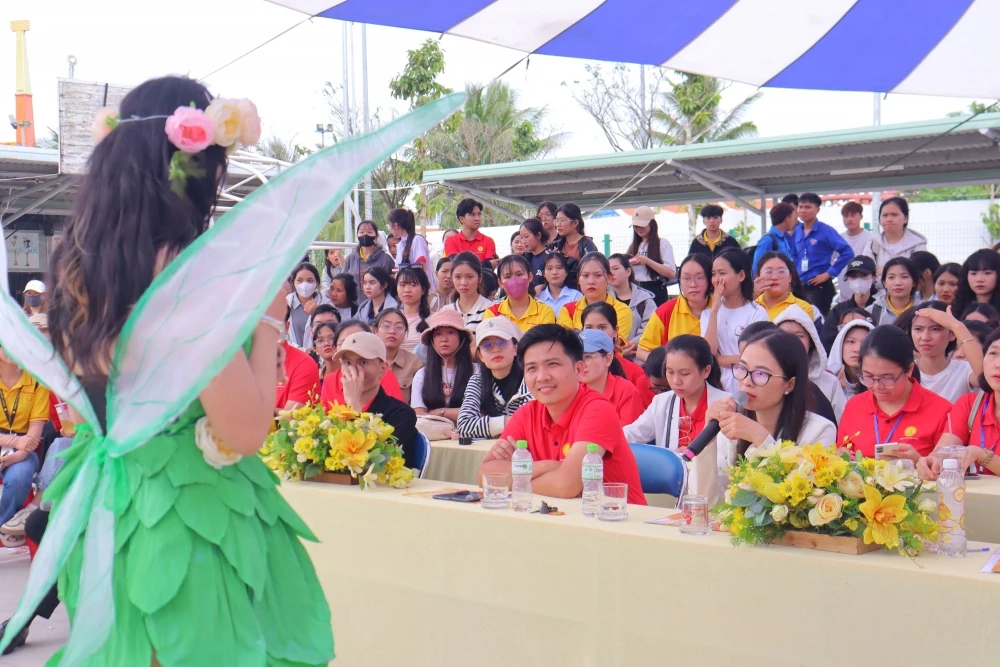 Độc Đáo Sản Phẩm Tái Chế, Lan Tỏa Cảm Hứng Từ Chủ Đề - Change For Green