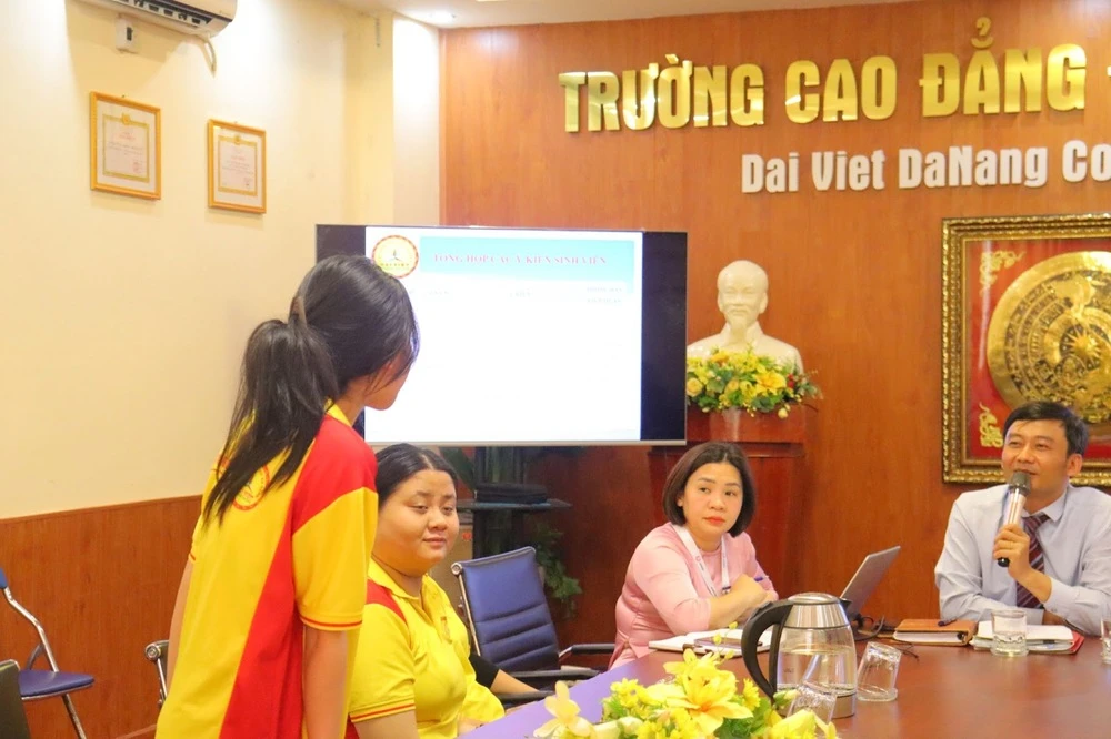 Đối Thoại Giữa Ban Giám Hiệu Với Ban Cán Sự, Sinh Viên Các Lớp Năm 2025