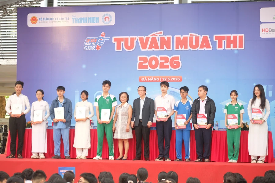 GẦN 5.000 HỌC SINH ĐÀ NẴNG THAM GIA NGÀY HỘI TƯ VẤN MÙA THI NĂM 2026