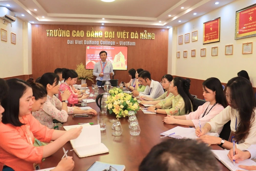 Gặp mặt 24 năm thắp lửa tri thức – Trường Cao đẳng Đại Việt Đà Nẵng đồng hành cùng thế hệ trẻ