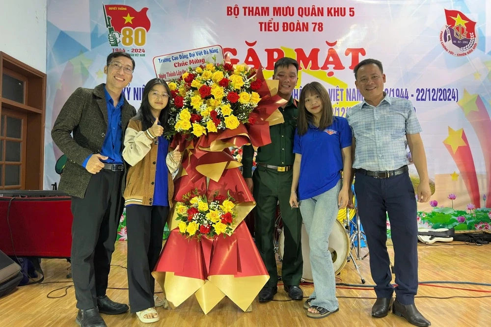 Gặp Mặt Chúc Mừng Kỷ Niệm 80 Năm Ngày Thành Lập Quân Đội Nhân Dân Việt Nam