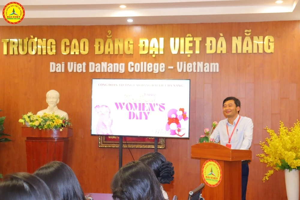 Gặp Mặt Kỷ Niệm 115 Năm Ngày Quốc Tế Phụ Nữ Tại Trường Cao Đẳng Đại Việt Đà Nẵng