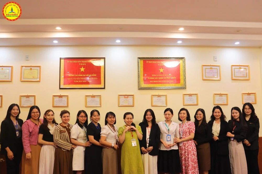 Gặp Mặt Kỷ Niệm 115 Năm Ngày Quốc Tế Phụ Nữ Tại Trường Cao Đẳng Đại Việt Đà Nẵng