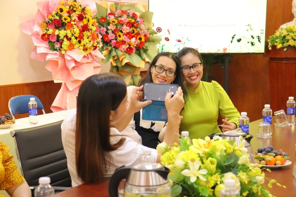 Gặp Mặt, Tri Ân Giảng Viên Thỉnh Giảng Nhân Ngày Hiến Chương Nhà Giáo