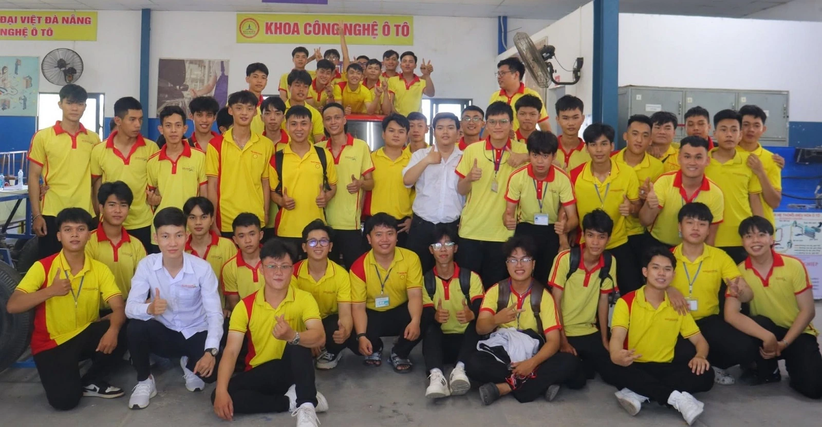 'GIẢNG ĐƯỜNG MỞ' ĐƯA SINH VIÊN ĐẾN DOANH NGHIỆP NGAY TỪ NĂM NHẤT