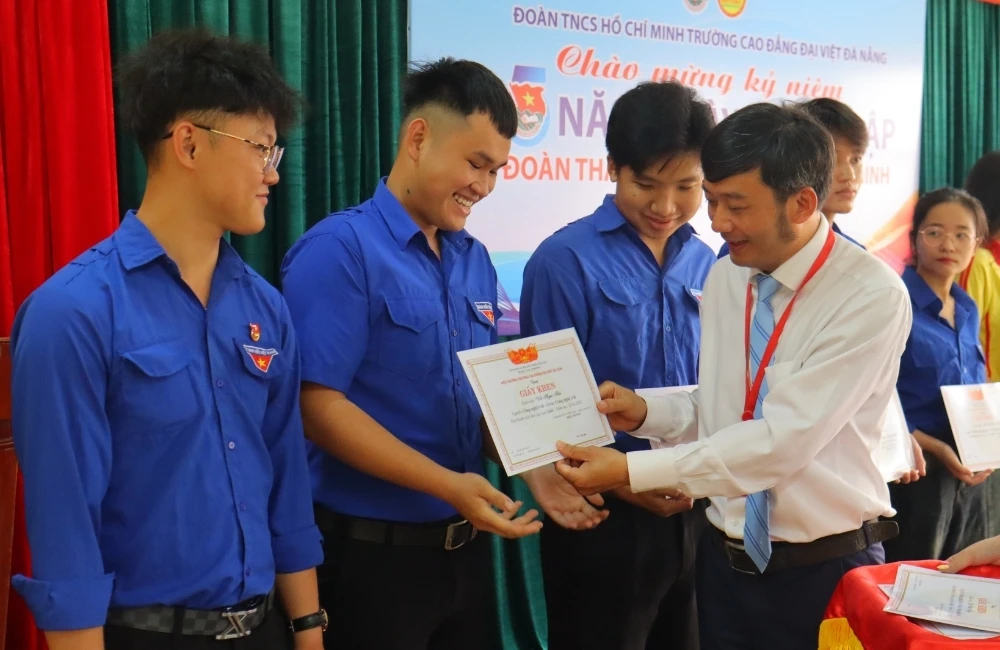 HÀNH TRÌNH PHÁT TRIỂN VÀ KHẲNG ĐỊNH THƯƠNG HIỆU