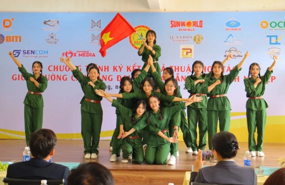 HÀNH TRÌNH PHÁT TRIỂN VÀ KHẲNG ĐỊNH THƯƠNG HIỆU