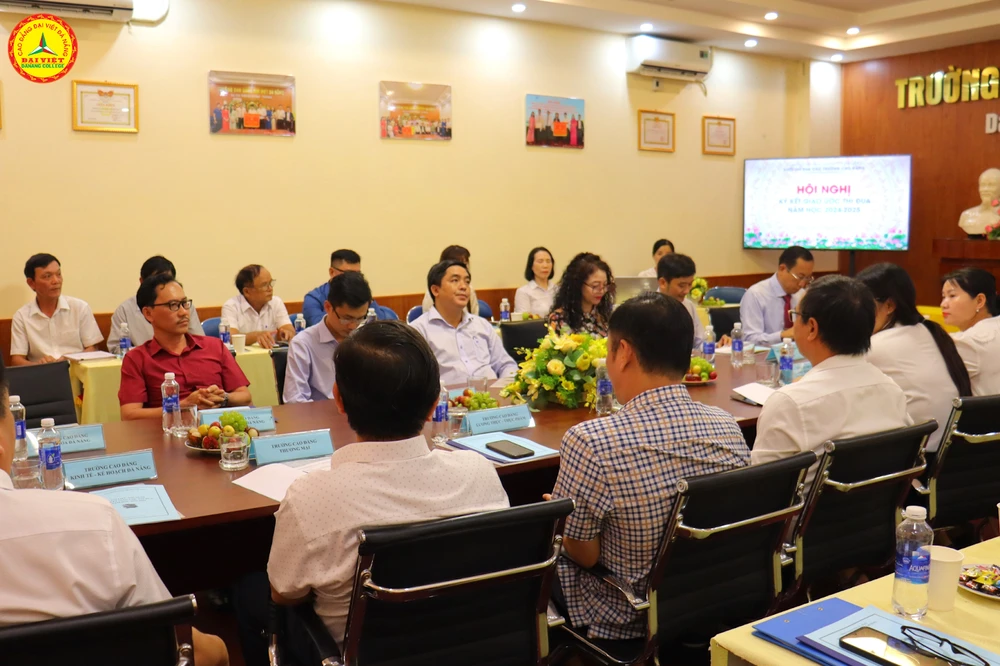 Hội Nghị Ký Giao Ước Thi Đua Khối Các Trường Cao Đẳng Đà Nẵng 2024–2025
