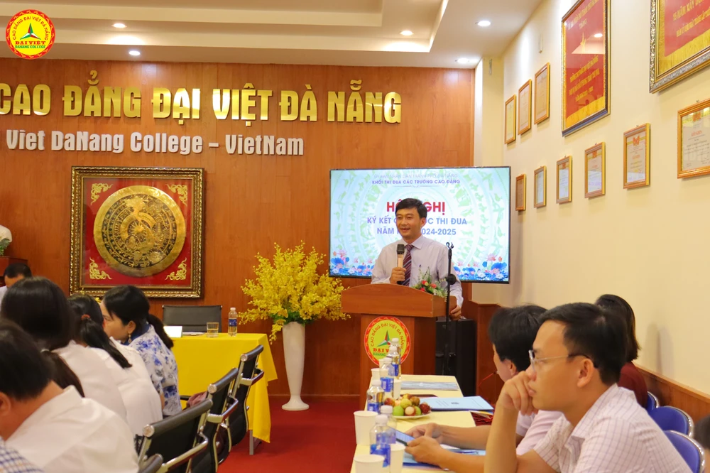 Hội Nghị Ký Giao Ước Thi Đua Khối Các Trường Cao Đẳng Đà Nẵng 2024–2025