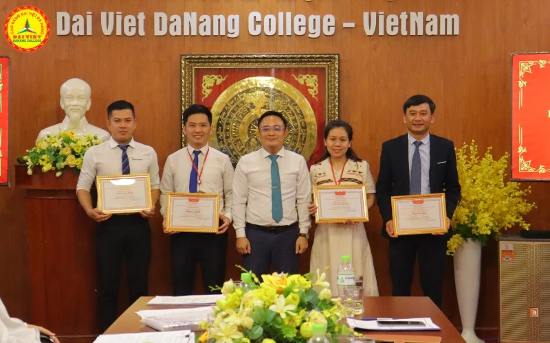 Hội Nghị Người Lao Động 2024–2025 Tại Trường Cao Đẳng Đại Việt Đà Nẵng