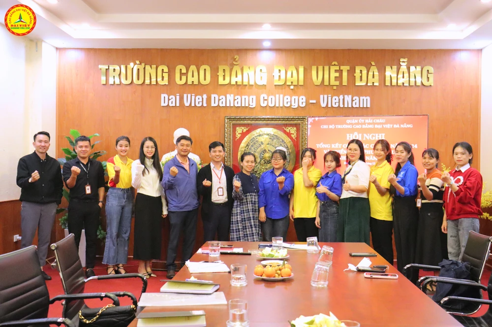 Hội Nghị Tổng Kết Công Tác Chi Bộ 2024 Và Phương Hướng Nhiệm Vụ 2025