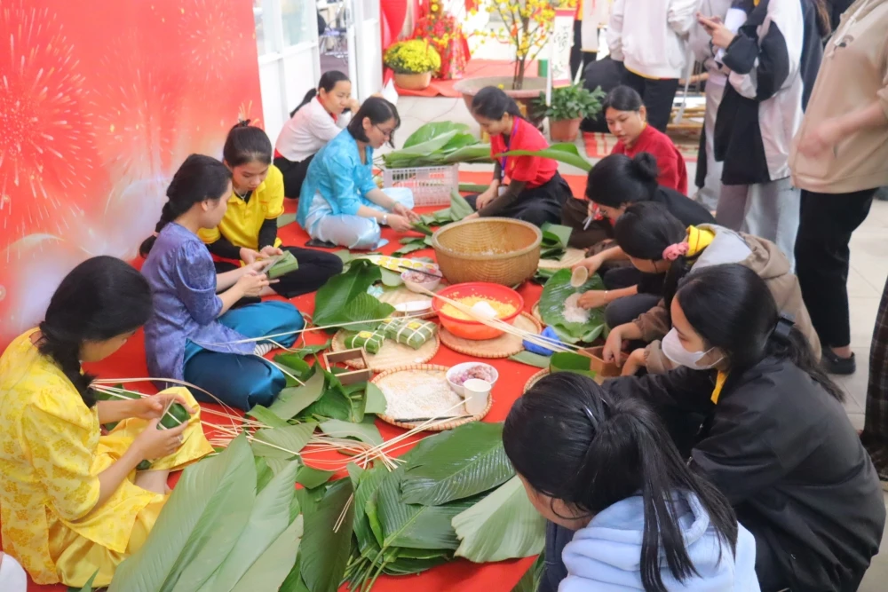 Hội Xuân Đại Việt – Không Gian Văn Hóa Tết Truyền Thống Tại Đại Việt Đà Nẵng