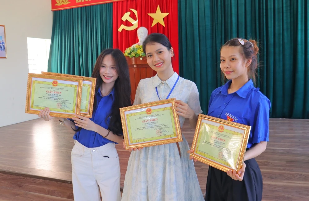 Khi Màu Áo Xanh Đại Việt Tiếp Tục Được Thắp Lửa