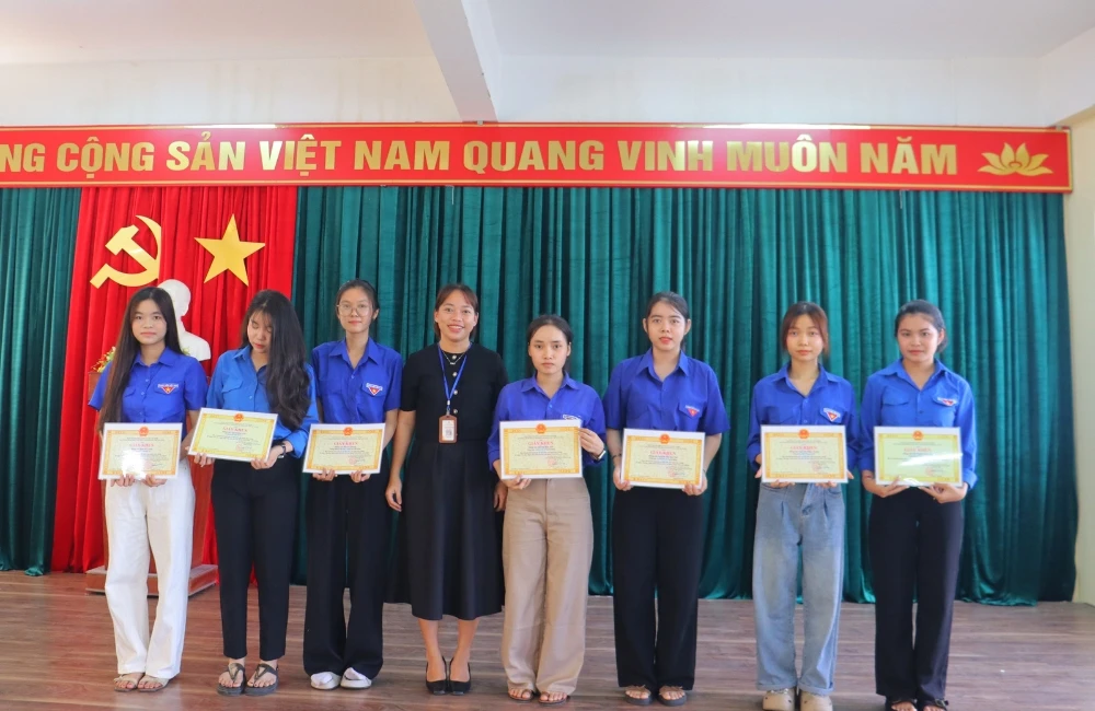 Khi Màu Áo Xanh Đại Việt Tiếp Tục Được Thắp Lửa