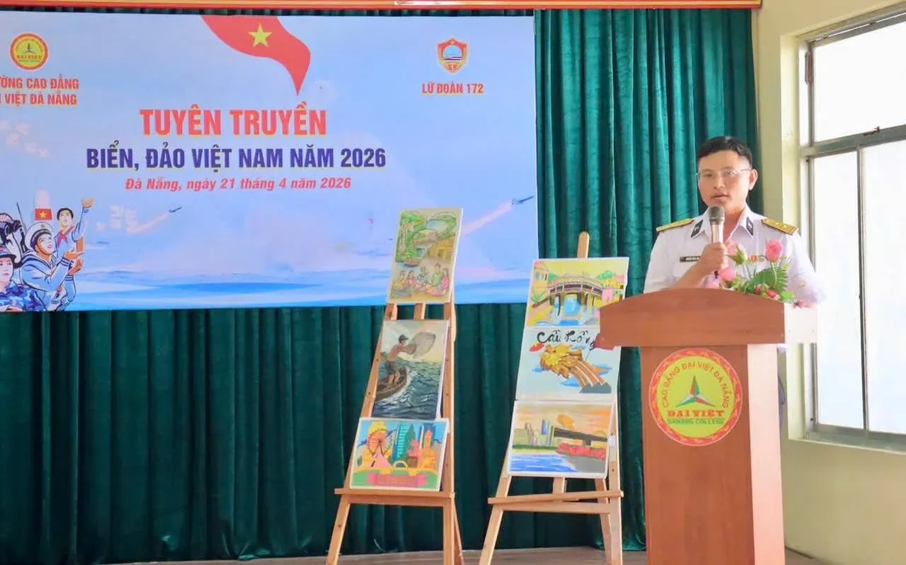 LỮ ĐOÀN 172 PHỐI HỢP VỚI TRƯỜNG CAO ĐẲNG ĐẠI VIỆT ĐÀ NẴNG TỔ CHỨC TUYÊN TRUYỀN BIỂN, ĐẢO NĂM 2026