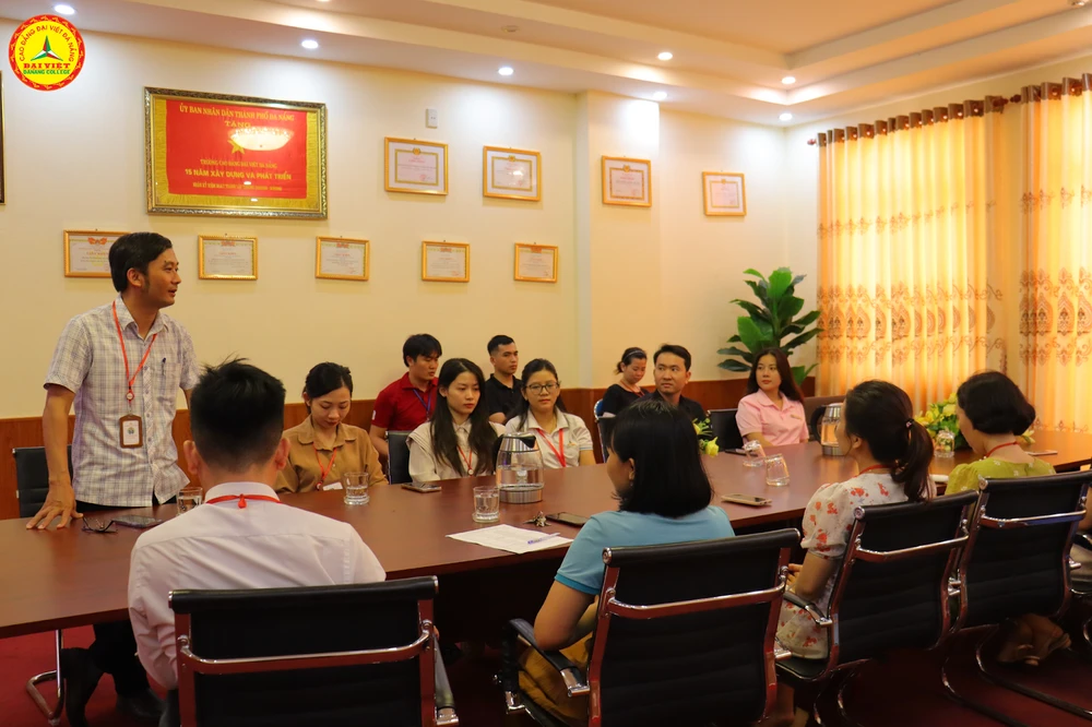 Mùa Trung Thu Đơn Giản Và Ấm Áp Của Cán Bộ Nhân Viên Đại Việt Đà Nẵng