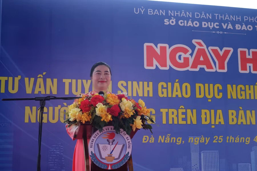 NGÀY HỘI TƯ VẤN TUYỂN SINH, CẦU NỐI CƠ SỞ GIÁO DỤC NGHỀ NGHIỆP VỚI NGƯỜI HỌC