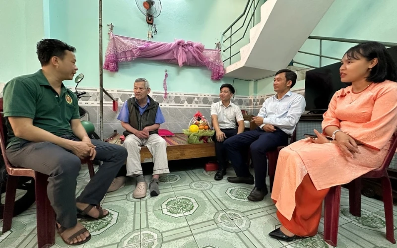 Sinh Viên Đại Việt Đà Nẵng Và Hành Trình Đến Với Địa Chỉ Đỏ – Học Tập Và Trải Nghiệm Lịch Sử