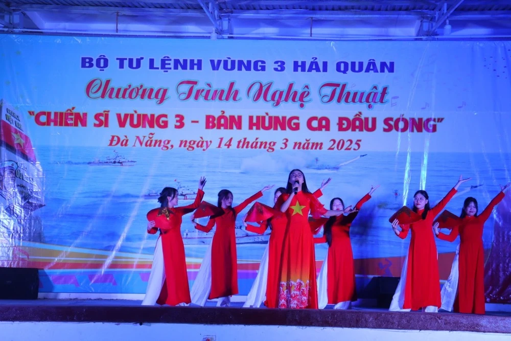 Sinh Viên Dve Đà Nẵng Giao Lưu Nghệ Thuật Tại Bộ Tư Lệnh Vùng 3 Hải Quân