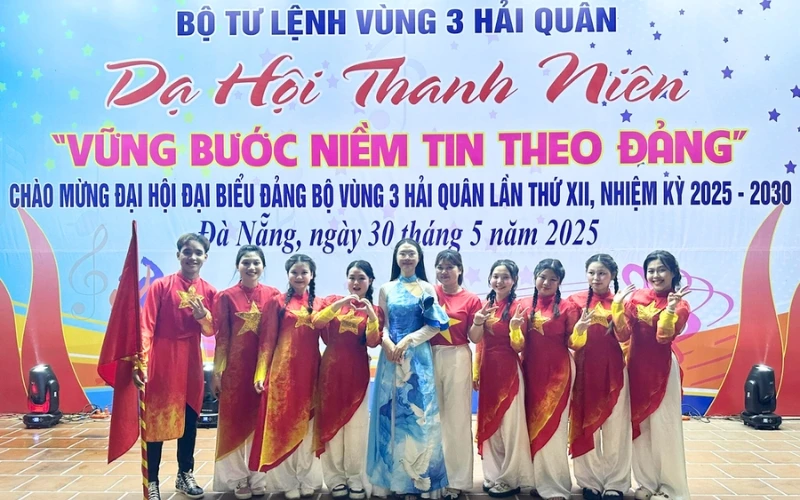 Sinh Viên Dve Với Hoạt Động Gắn Kết Tình Quân Dân