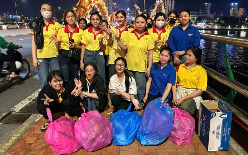 Sinh Viên Trường Cao Đẳng Đại Việt Đà Nẵng Lan Tỏa Thông Điệp Bảo Vệ Môi Trường Tại Diff 2025