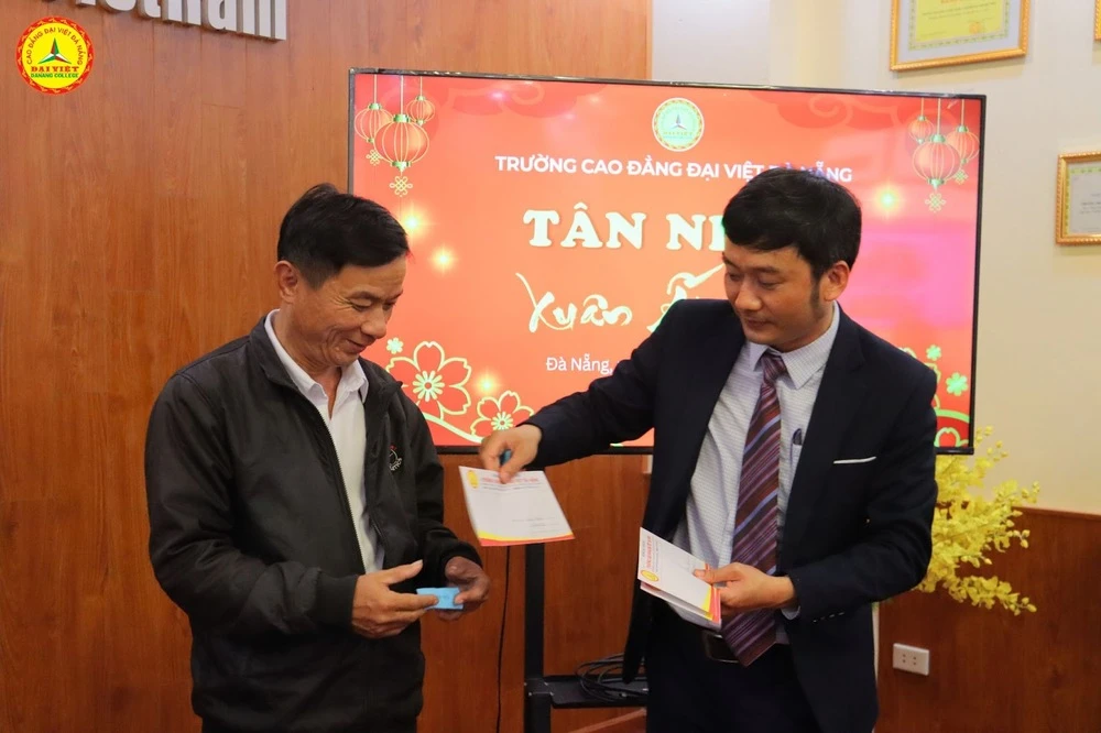 Tân niên Khởi Sắc Ất Tỵ 2025 – Chương trình đổi mới tại Đại Việt Đà Nẵng