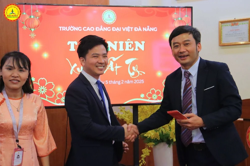 Tân niên Khởi Sắc Ất Tỵ 2025 – Chương trình đổi mới tại Đại Việt Đà Nẵng