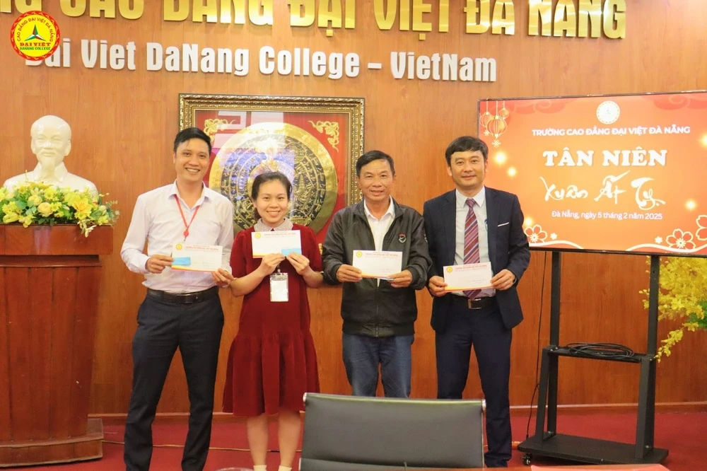 Tân niên Khởi Sắc Ất Tỵ 2025 – Chương trình đổi mới tại Đại Việt Đà Nẵng