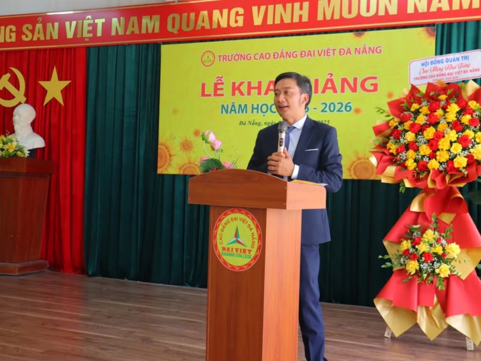 THẦY VÀ TRÒ ĐÀ NẴNG GỬI GẮM MONG ƯỚC TRONG NĂM HỌC MỚI