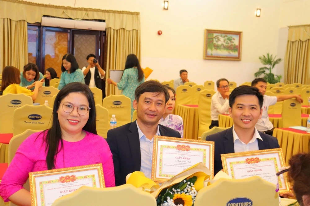 Trường Cao Đẳng Đại Việt Đà Nẵng Nhận Giấy Khen Từ Sở Lao Động – Thương Binh Và Xã Hội